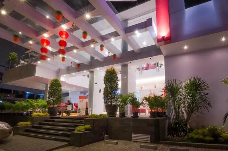 Fotos del hotel Redstar:  13