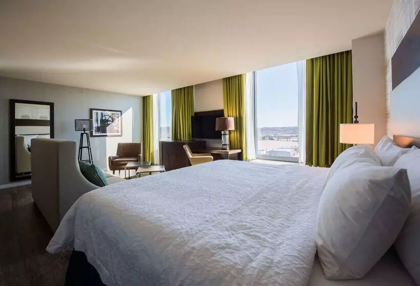 Fotos del hotel Hampton Inn & Suites Washington, D.c. - Navy Yard:  25