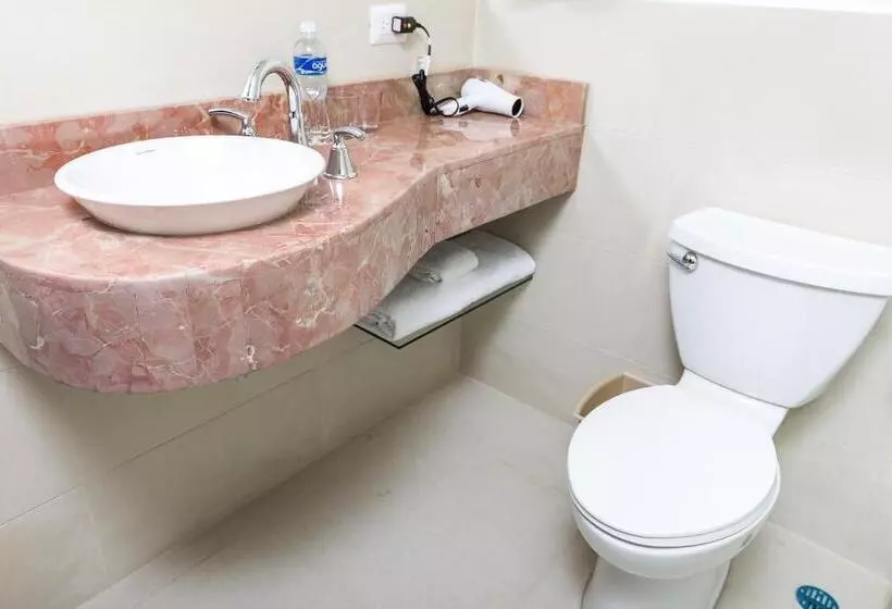 Fotos del hotel Latitud 15:  13