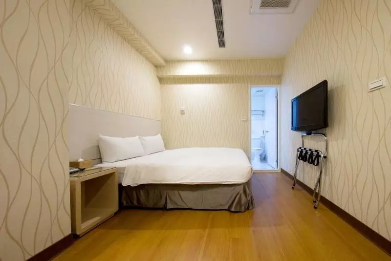 Fotos del hotel Tomorrow:  7