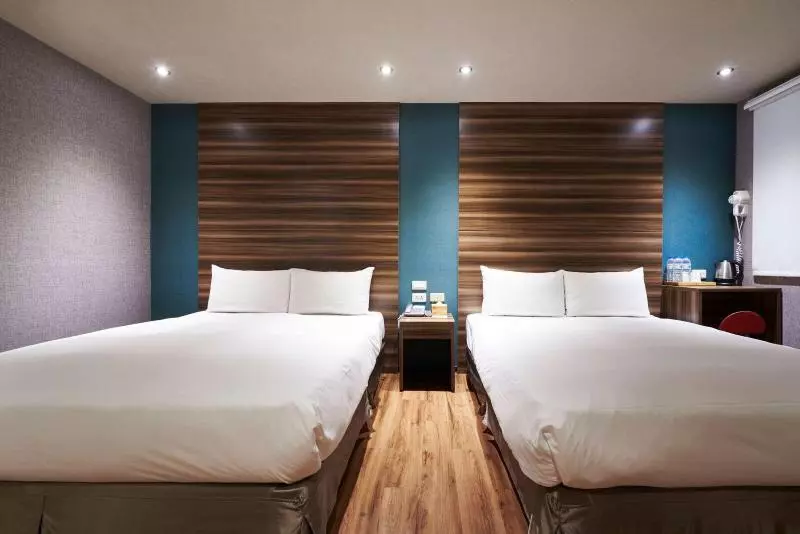 Fotos del hotel Tomorrow:  20