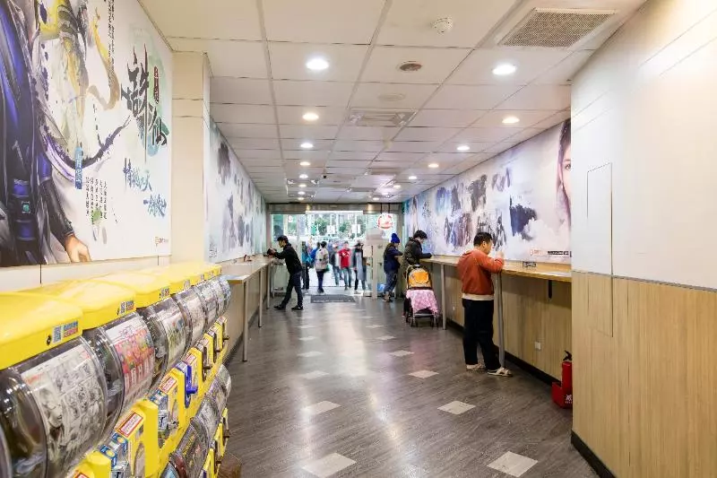 Fotos del hotel Tomorrow:  11