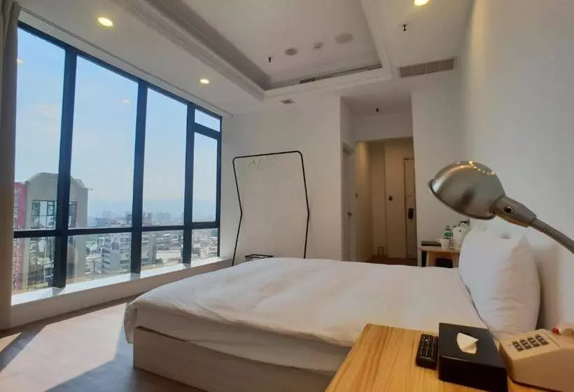 Fotos del hotel The First Plaza:  3