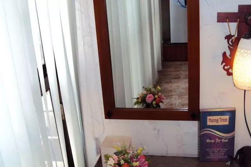 Fotos del hotel Huong Trinh:  4