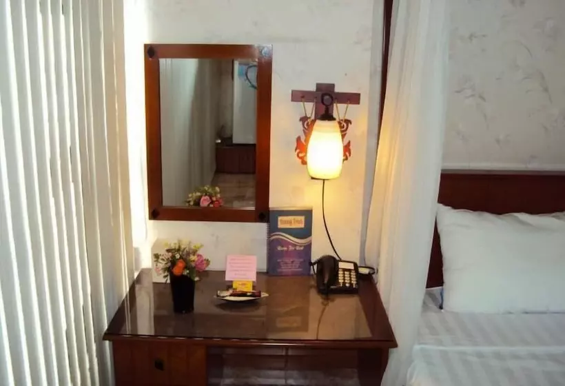 Fotos del hotel Huong Trinh:  10