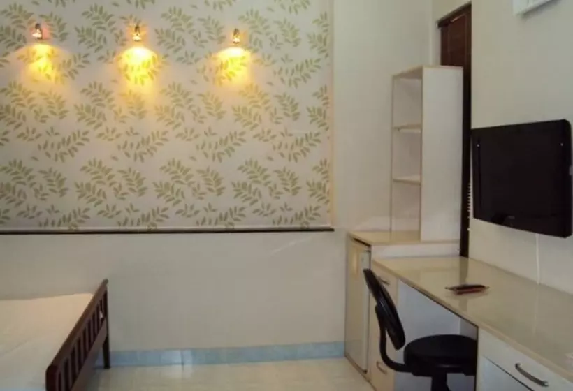 Fotos del hotel Huong Trinh:  13