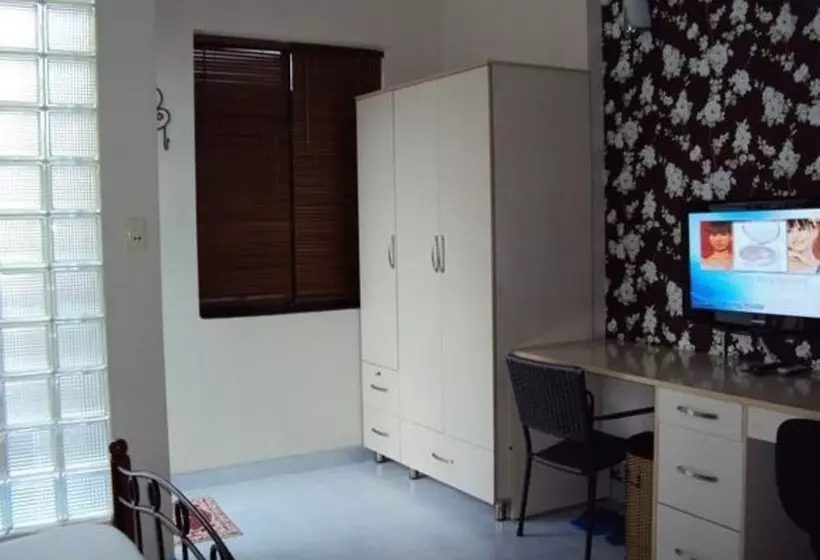 Fotos del hotel Huong Trinh:  11