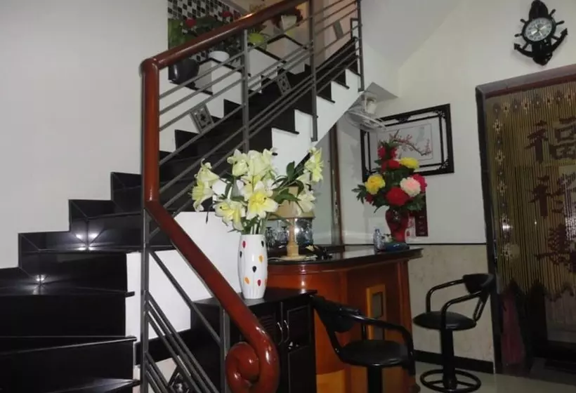 Fotos del hotel Huong Trinh:  2