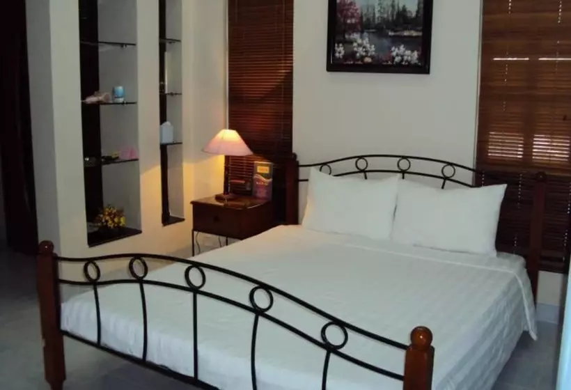 Fotos del hotel Huong Trinh:  9