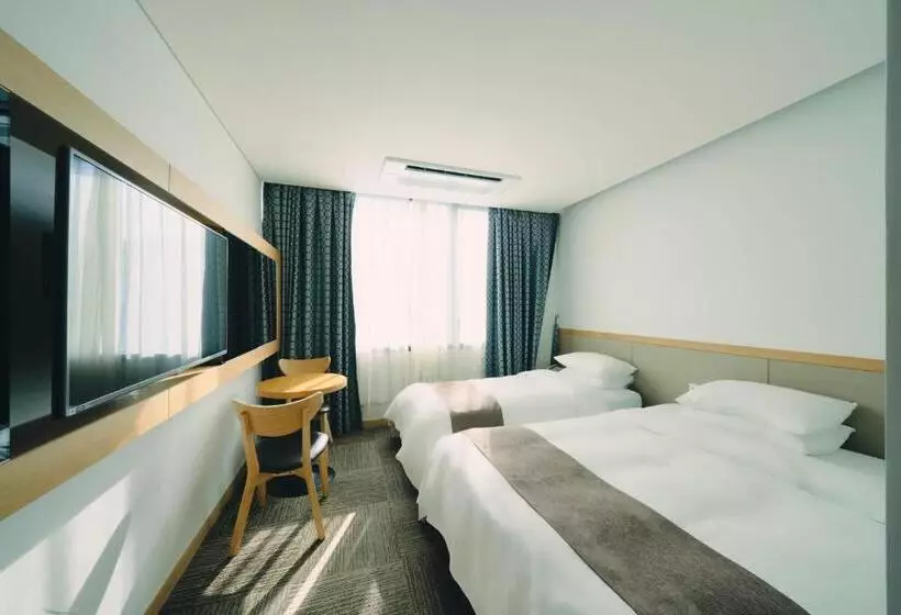 Fotos del hotel Jeju Poong Gyung:  2