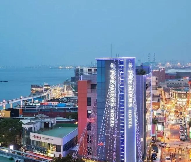 Fotos del hotel Premiers:  8