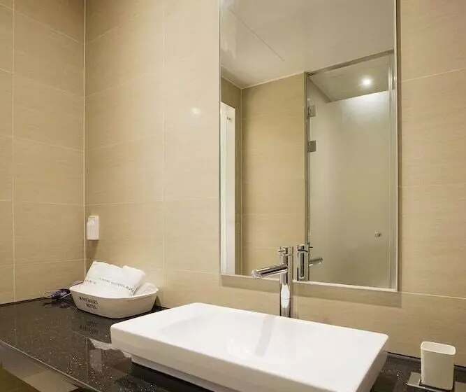 Fotos del hotel Premiers:  21