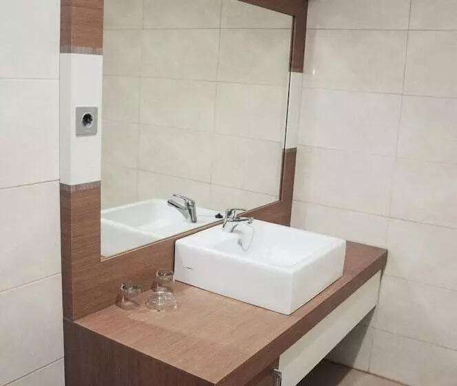 Fotos del hotel Idea S:  7