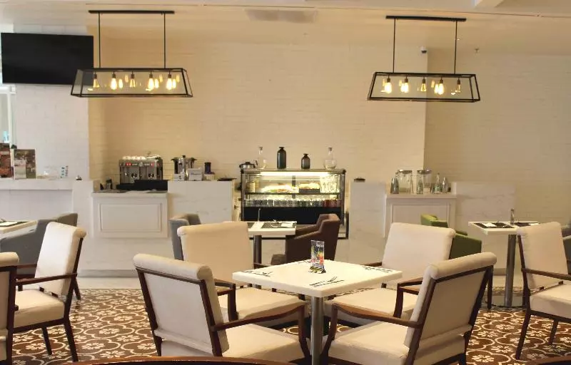 Fotos del hotel Maxone Signature Glodok Jakarta:  4