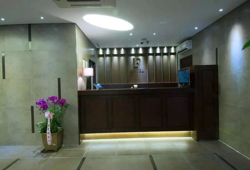 Fotos del hotel Guesthouse Yeongdeungpo:  2