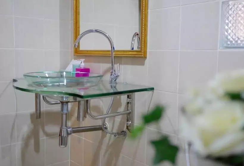 Fotos del hotel Villa Thapae:  9