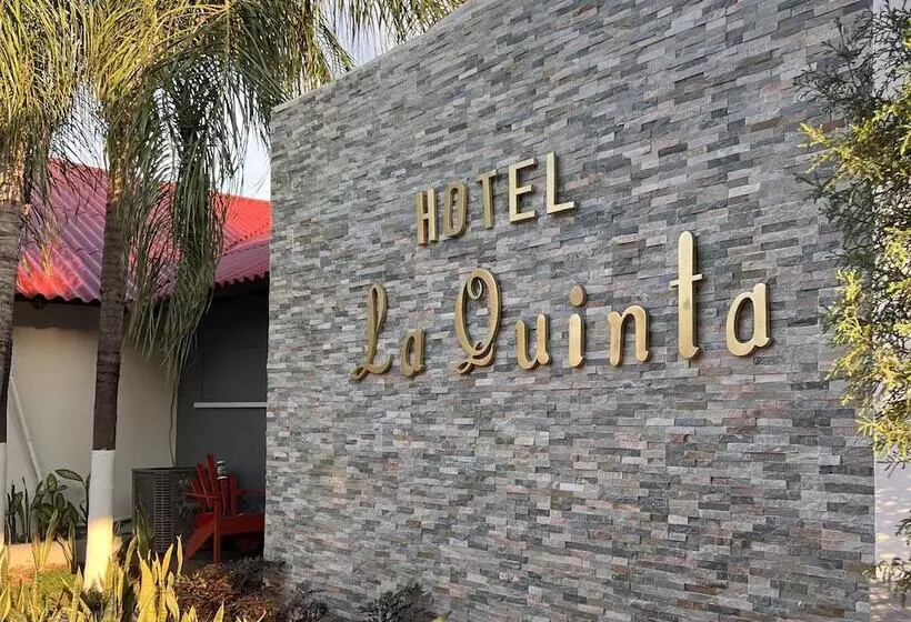 La Quinta La Quinta