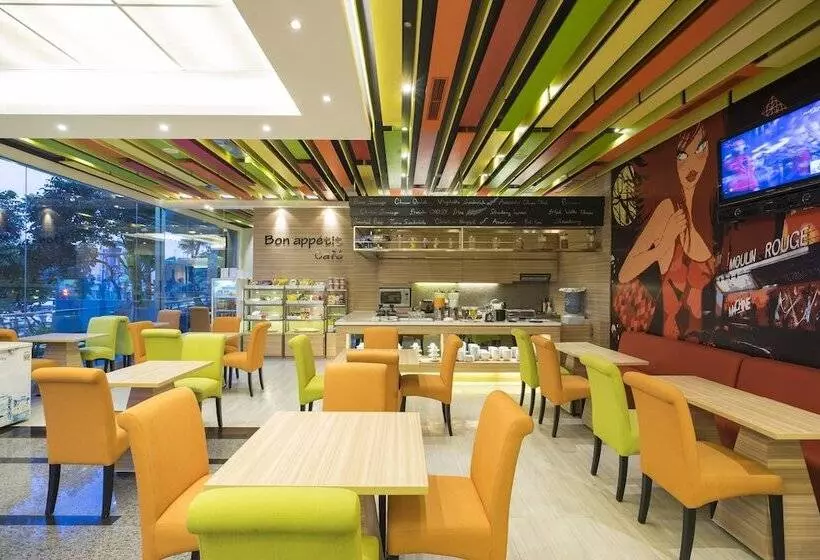 Fotos del hotel Royal City:  15