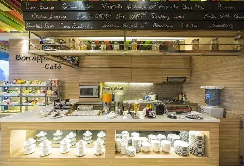 Fotos del hotel Royal City:  6