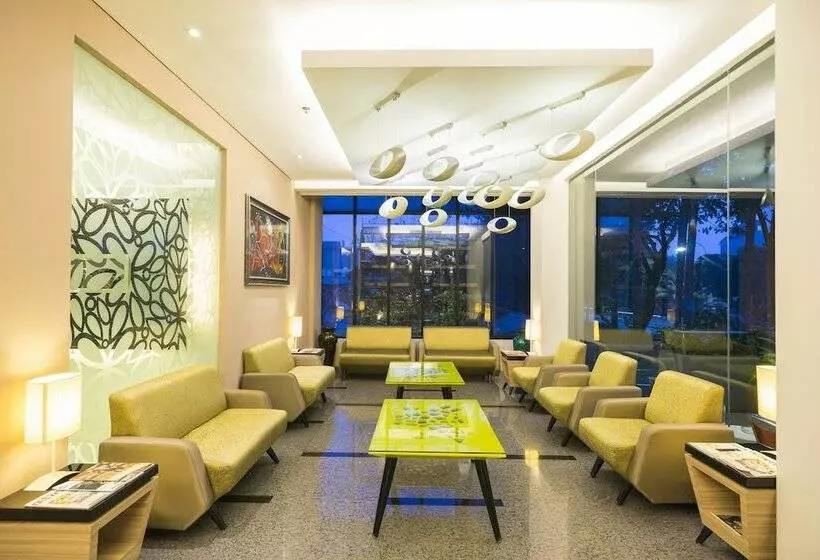 Fotos del hotel Royal City:  3