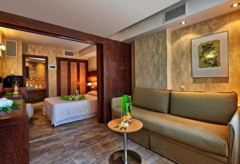 Fotos del hotel Sirens Beach & Village:  7