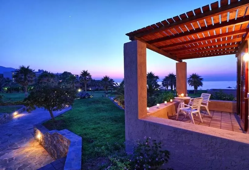 Fotos del hotel Sirens Beach & Village:  15