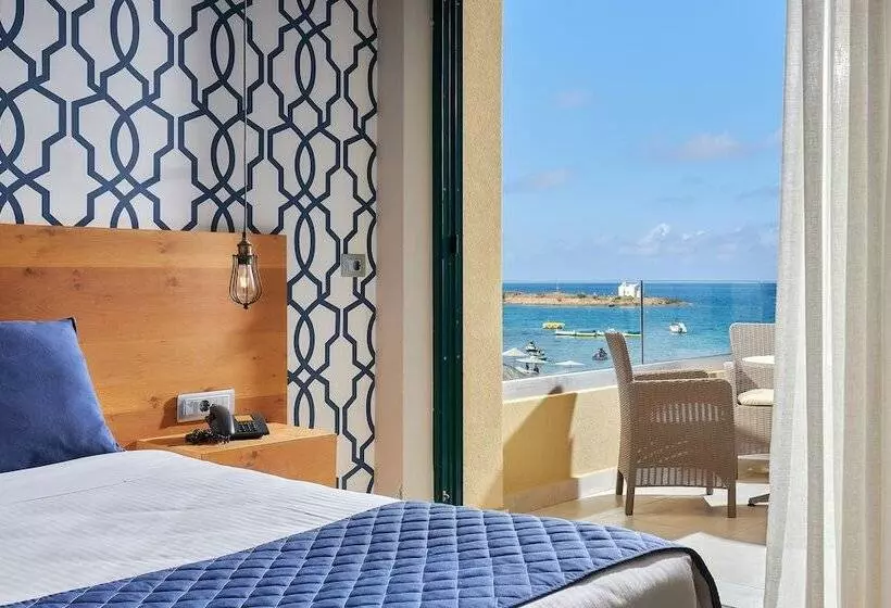 Fotos del hotel Sirens Beach & Village:  21