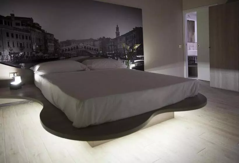 Fotos del hotel Seven Rooms:  13