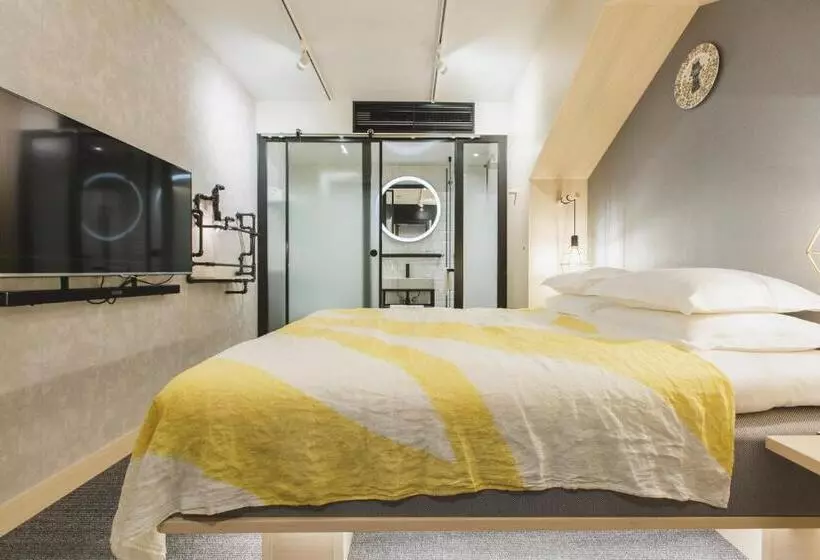 Fotos del hotel With Urban Deli:  20