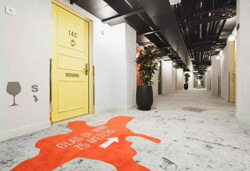 Fotos del hotel With Urban Deli:  4