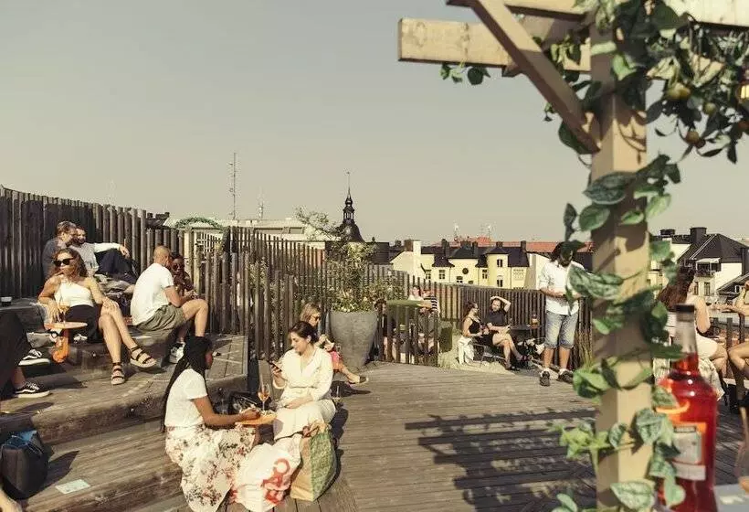 Fotos del hotel With Urban Deli:  23