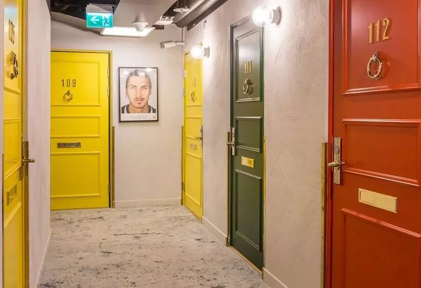 Fotos del hotel With Urban Deli:  16