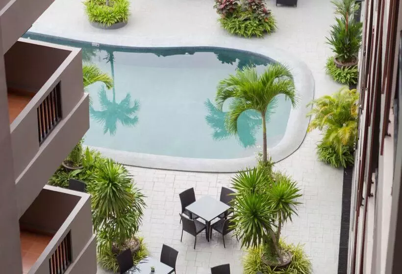 Fotos del hotel Golden Tulip Essential Pattaya:  9