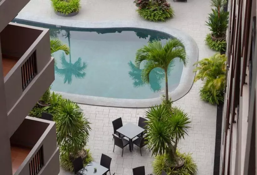 Fotos del hotel Golden Tulip Essential Pattaya:  3