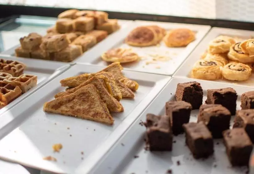 Fotos del hotel Clover Asoke:  14