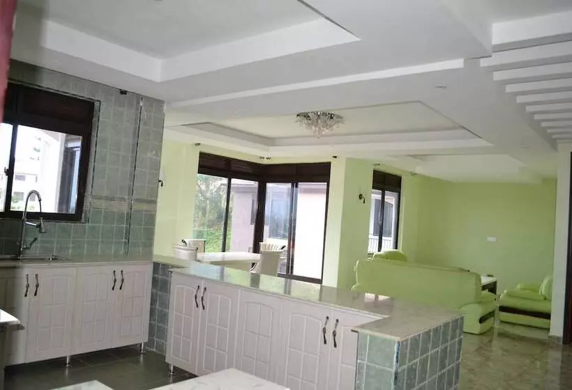 Fotos del hotel Valencia Kampala:  6