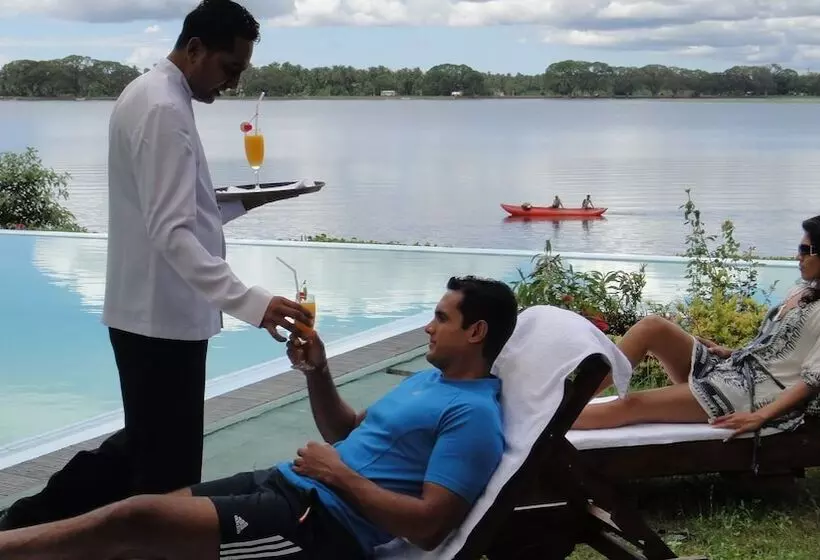 Fotos del hotel Oak Ray Lake Resort:  3