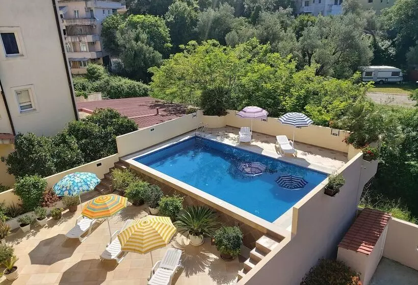 Fotos del hotel Premier:  10