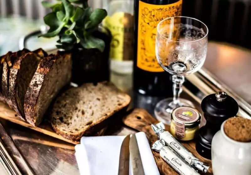 Fotos del hotel Hôtel Providence:  6