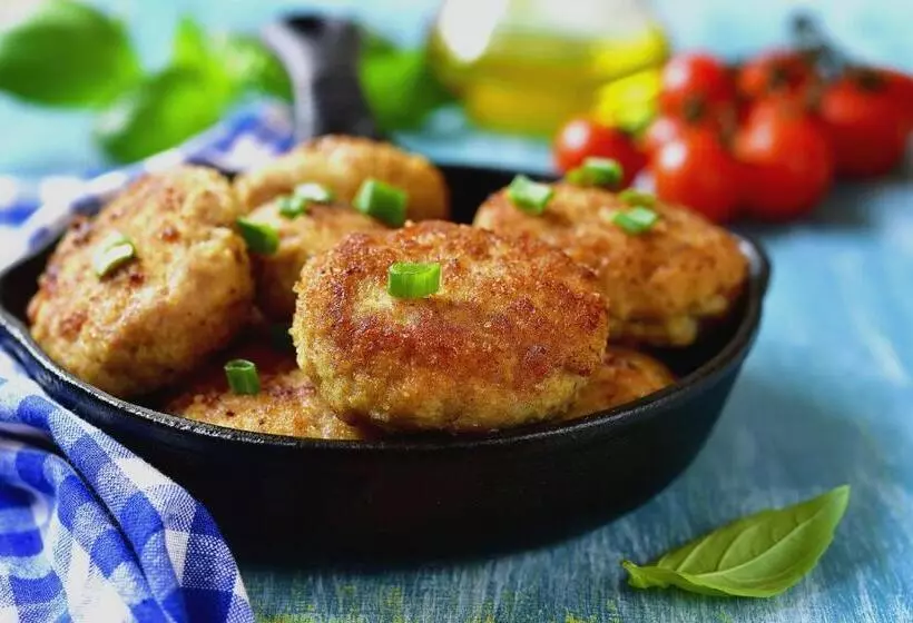 Fotos del hotel Oyo Premium C Scheme Ahinsa Circle:  14