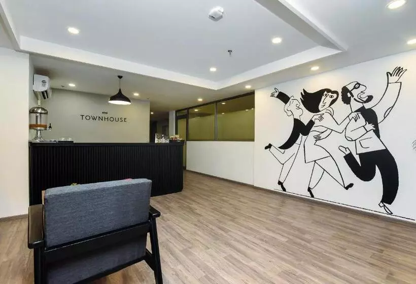 Fotos del hotel Oyo Premium C Scheme Ahinsa Circle:  4