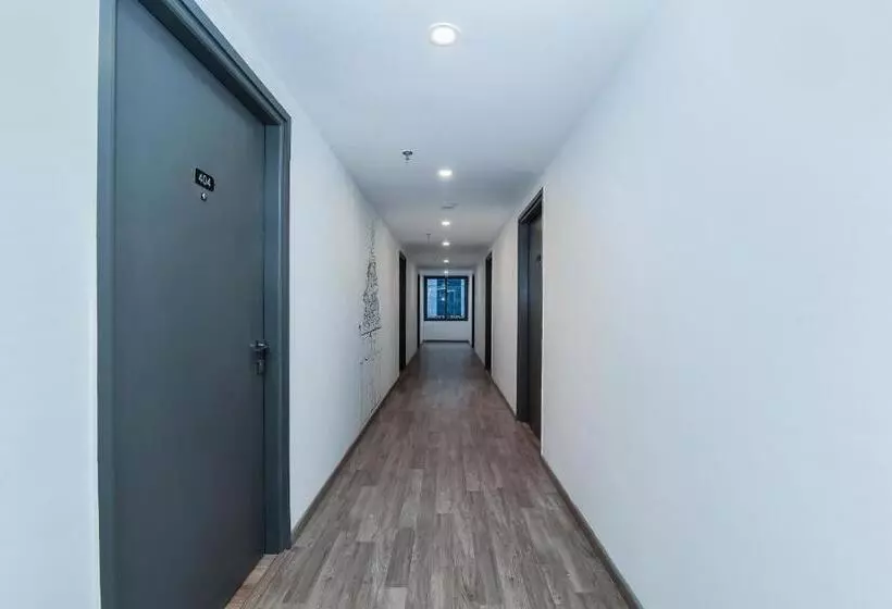 Fotos del hotel Oyo Premium C Scheme Ahinsa Circle:  13