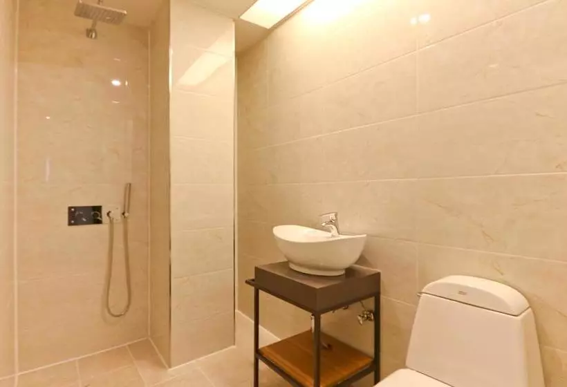 Fotos del hotel Best In City:  14