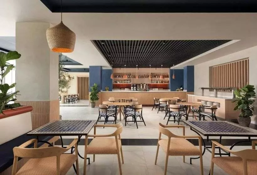 Fotos del hotel Grand Luxor, Includes Tickets to Mundomar & Aqualandia Parks:  15