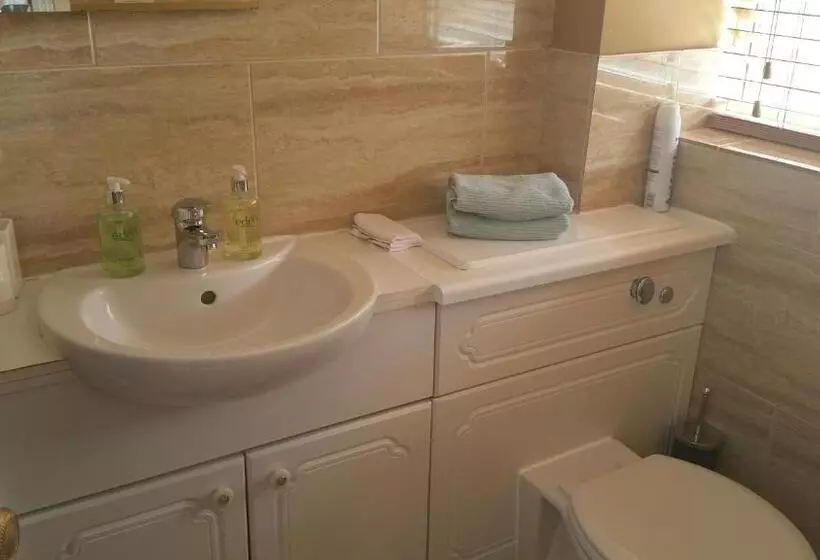 Fotos del hotel Brentwood Guest House:  3