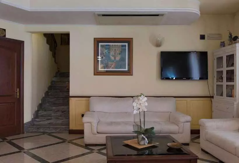 Fotos del hotel Stella 2000:  2