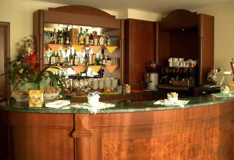 Fotos del hotel Stella 2000:  5