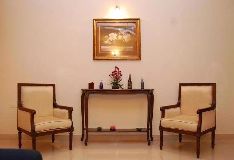 Fotos del hotel Sterling Suites Residency Road:  3