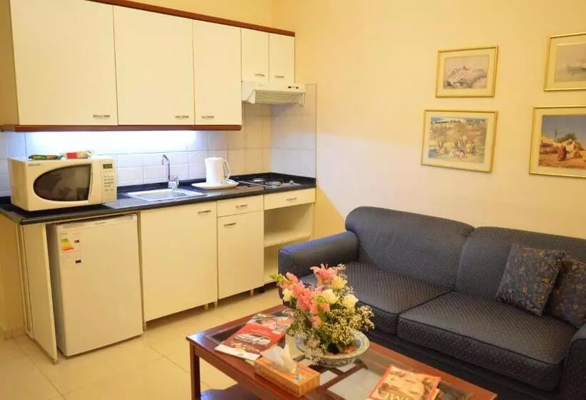 Fotos del hotel Comfort Hotel Suites:  21