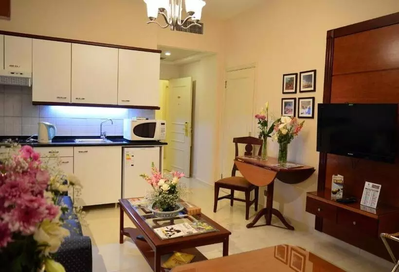 Fotos del hotel Comfort Hotel Suites:  25